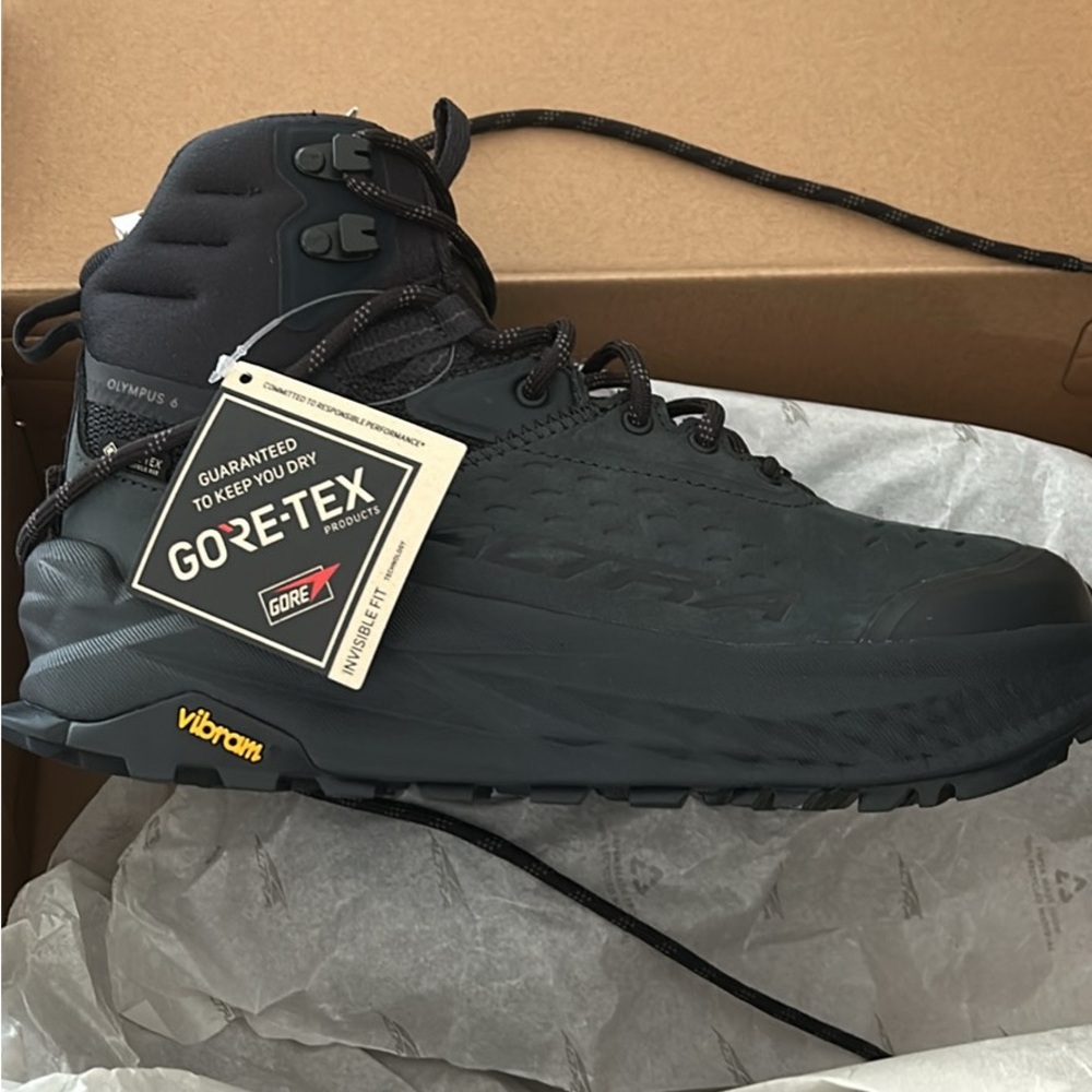 GORE-TEX Women’s Black Waterproof Boots